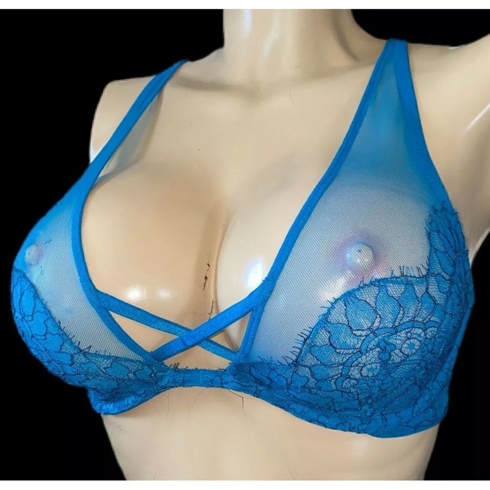 Victoria’s Secret Very Sexy Sheer Mesh unlined Plunge bra